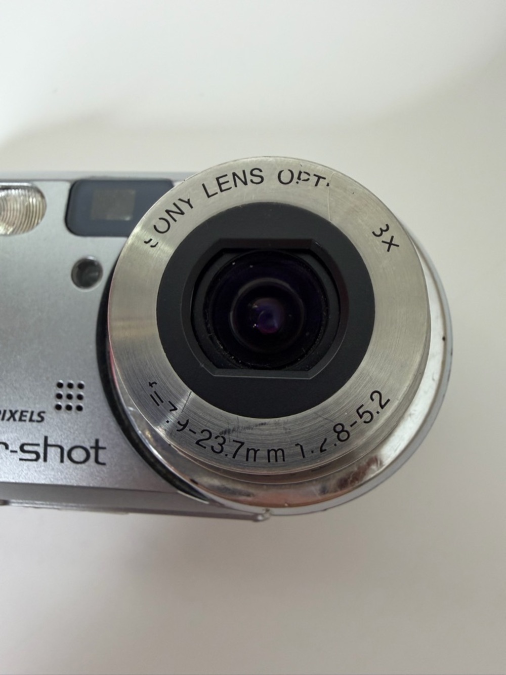 Sony Cyber-shot 5.1MP Digital Camera DSC-P93A Silver - TESTED & WORKING - Picture 4 of 16